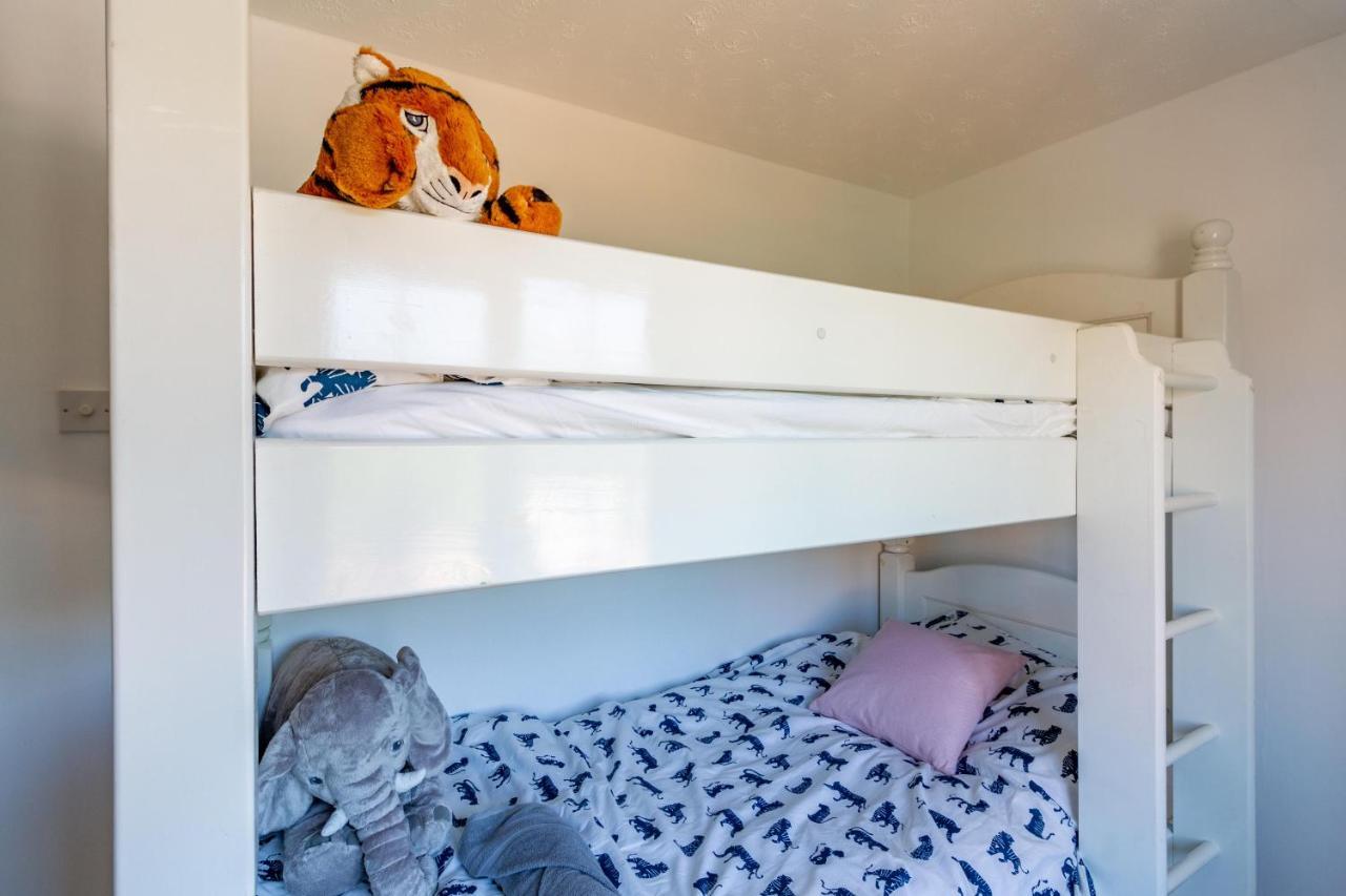 Family Friendly Cottage With Bunk Beds And Courtyard Malmesbury Zewnętrze zdjęcie